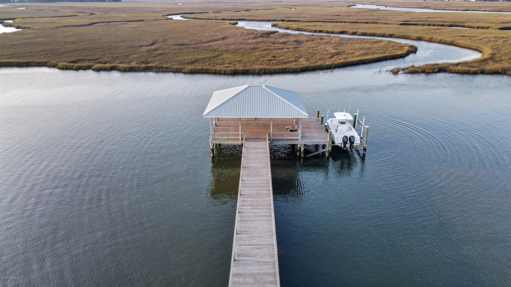 Aerial view of marine construction on the Intracoastal Waterway